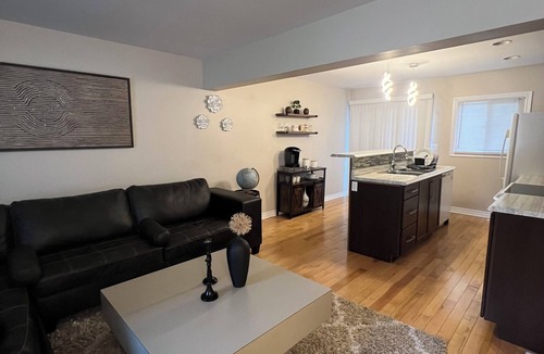 Windsor House | Entire home in Windsor, Canada Terrific 3-bedroom house in charming neighborhood