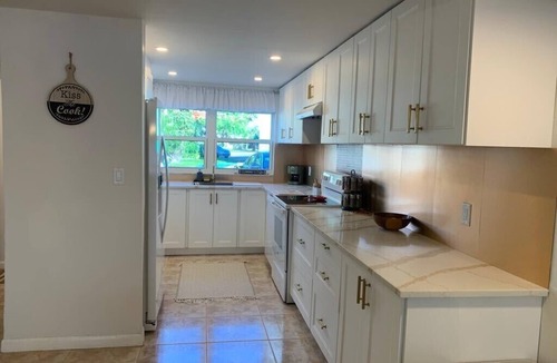 Bahamia West Condo | Entire Home - Relaxing Ocean View Condo