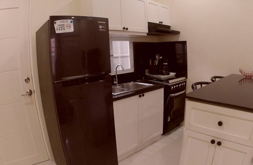 Daet House | Entire Home Unit2/Netflix/AC/Washer