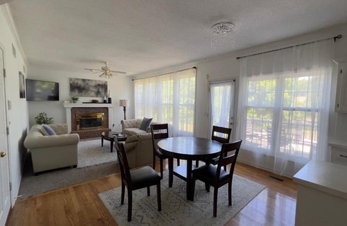 Olathe House | Entire Luxury Private Properties - With High 1Gig internet