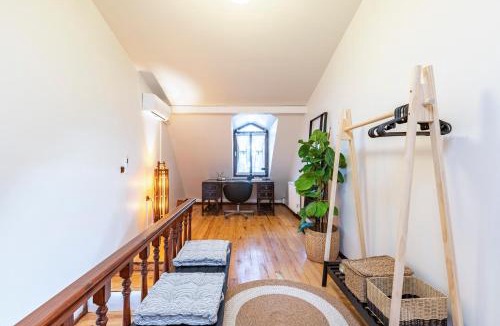 Tophane House | Entire Private Building Walk to Galata 6 Guests