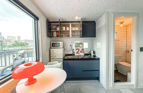 Eulji-ro House | Entire Private Lux House/Rooftop Terrace & Karaoke/Perfect for a big group