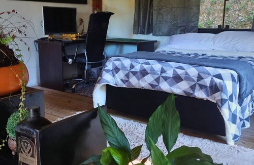 Rancho Queimado Hotel | Entire property + Kombihome in the middle of the forest