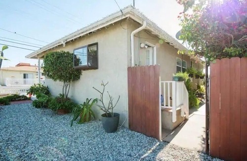 Lawndale Apartment | Entire rated studio, close to the beach and LAX.