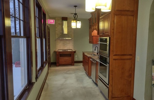 Brown County Villa | Entire Restored 10 bedroom Hotel! Located on 62 acre resort