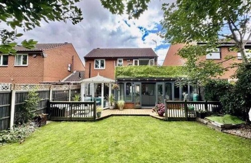 Stonnall House | Entire stylish 3 bedroom house available for short and long stays