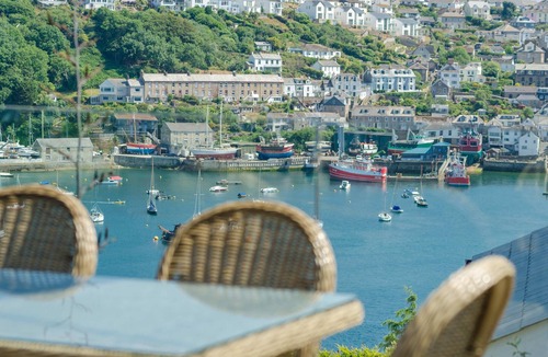 Fowey House | Entire Victorian schoolhouse with hot tub and harbour views