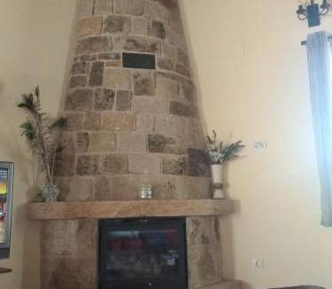 Munopepe House | Entre las Piedras y musgo