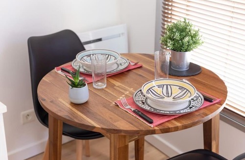 Chaville Apartment | Entre Paris et Versailles