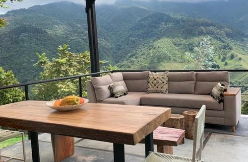 Buenavista Ski Chalet | ENTREMONTAÑAS CABAÑA