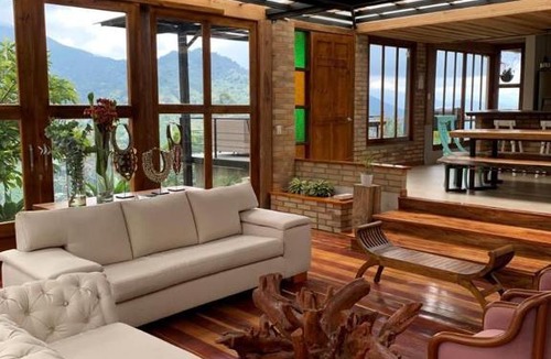 Buenavista Ski Chalet | ENTREMONTAÑAS CABAÑA
