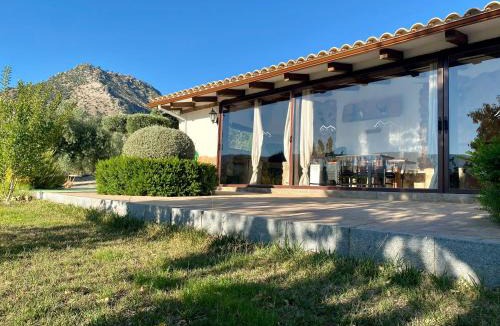 Campocamara House | ENTRESIERRAS Apartamentos rurales con chimenea, barbacoa y espacio para eventos