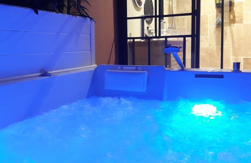 Caudrot House | Envie dun Week-end Insolite et Inoubliable en Amoureux ?