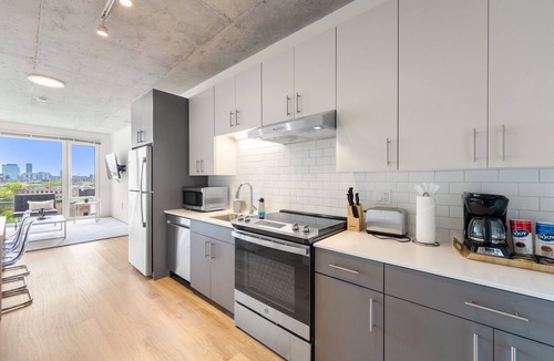 River North Hotel | ENVITAE Hotel 4 Bedroom Luxury Apartments