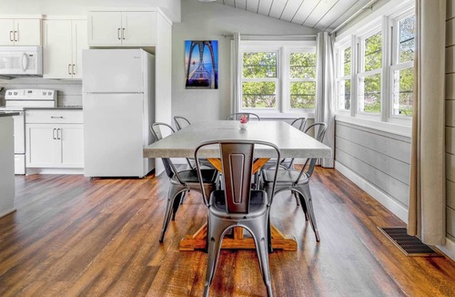 Ephraim Cabin | Ephraim Home for groups- Sleeps 24,: Dog Friendly