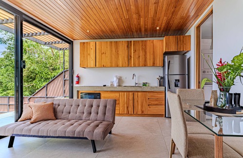 Marina Vista House | Epic 1 BR Ocean View Villa. Dominical. Gated. Minutes to Dominical beach.