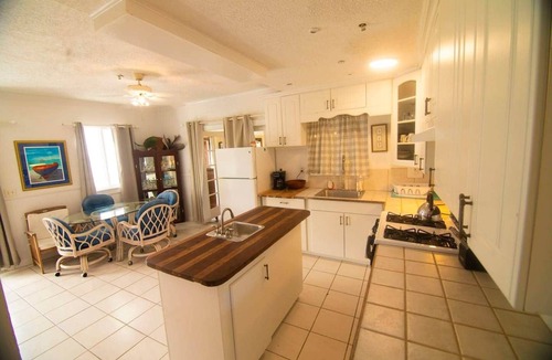 Cherokee House | Epic Beach View Cottage in Abaco w/Dockslip