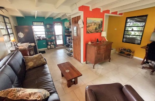 Vivi Abajo Cottage | Epic Mountaintop Jungle Cottage Adventure