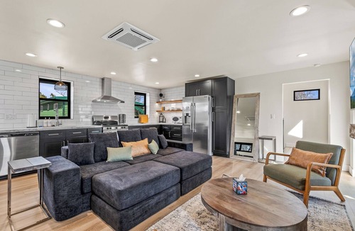 Downtown Flagstaff House | Epic Rooftop Views - Luxury DT FLAG - 2 King Beds