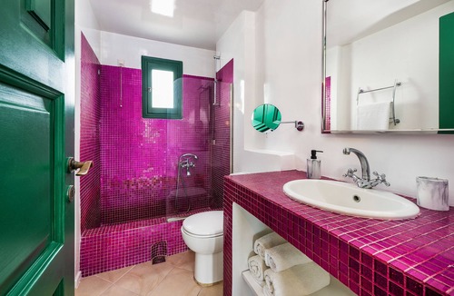 Akrotiri Hotel | Epic View Suites