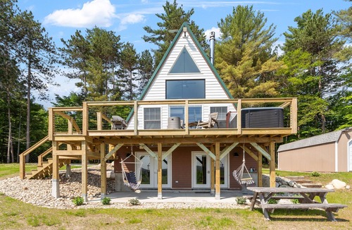 Harrison House | EPIC VIEWS - Pond - Crooked River 14 ACRES - SECLUDED
