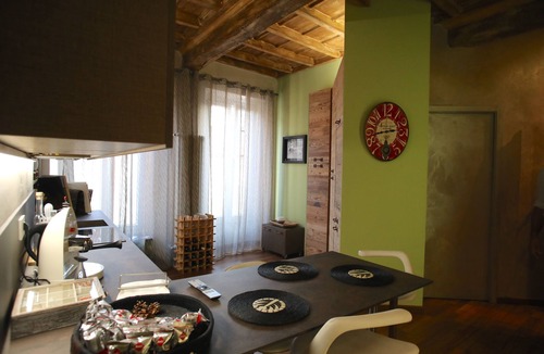 Somma Lombardo Bed & Breakfast | Epicurus guest house: Zeus