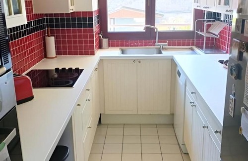 Le Kremlin-Bicetre Apartment | Epsilona, 2 min to Paris 13 Balcony Parking