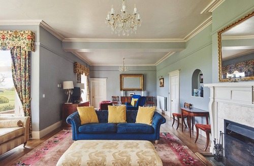 Upton upon Severn Apartment | Equestrian Manor - Luxury Cottages
