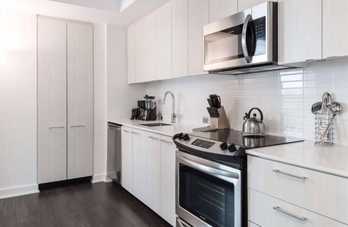 Reston Apartment | Equipped Kitchen& In-unit Washer/D | near IAD & Spring Hill