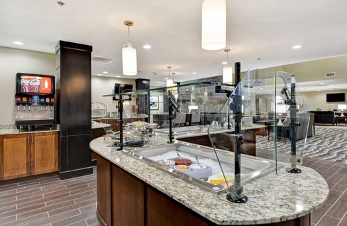 Mount Juliet Apartment | Equipped Queen Studio | Free Breakfast, Business Center + Fitness Center Access