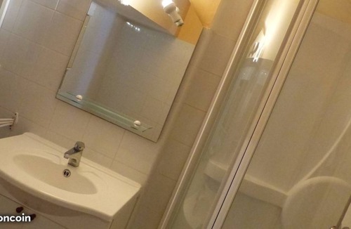 Bastide Saint-Louis Apartment | Equipped studio 24m2 Carcassonne Center Station & Canal