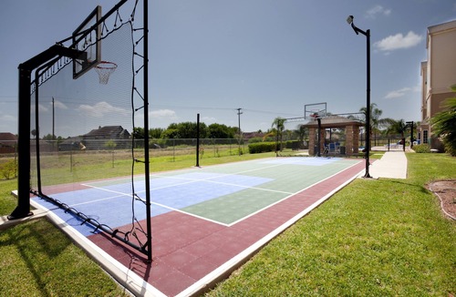 Brownsville Apartment | Equipped Studio | Free Daily Breakfast, Pool + Business Center