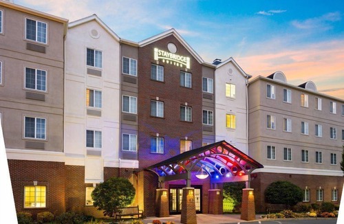 Rochester Apartment | Equipped Suite with a Stunning Genesee River View Near the University of Rochester