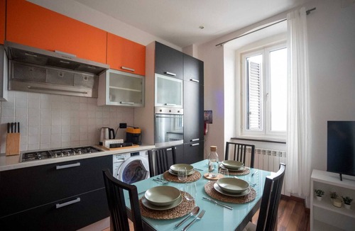 Barriera Vecchia-San Giacomo Apartment | Equipped with all amenities in a quiet and srategic location!