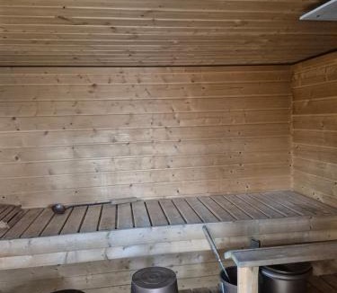 Hiukkajoki House | Erämökki Puruveden rannalla