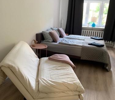 Daberstedt Apartment | Erdgeschoss-Wohnung mit 2 Schlafzimmern, Balkon und Parkplatz