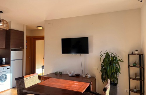 Pla de l'Ermita Apartment | Erdgeschosswohnung Aüt 1 mit privatem Garten in Vall de Boí by Interhome
