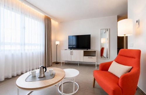 Arrecife Apartment | Ereza Residence 2.4