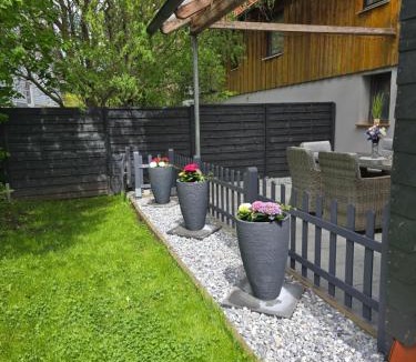 Juhnde Apartment | Erholsame Auszeit auf ca 100 qm in Idylischer Lage mit großer Terrasse