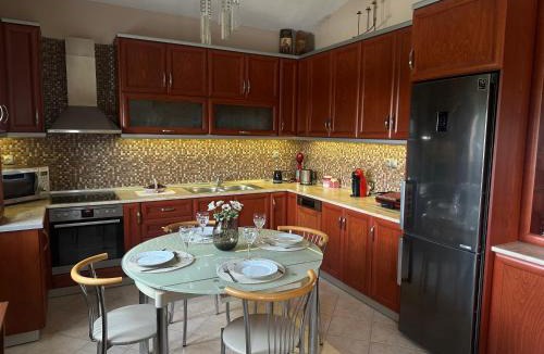 Chrysoupolis Apartment | Eri's House