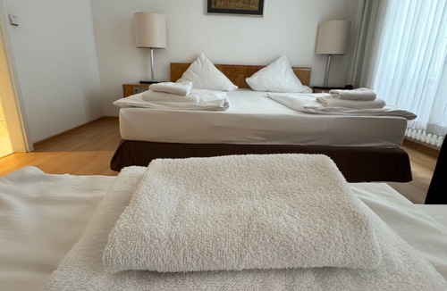 Neukoelln Hotel | Erlanger Hof