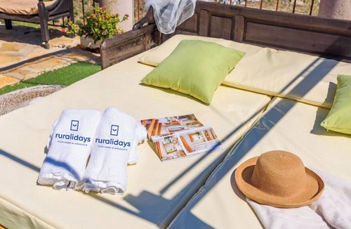 Algarinejo Villa | Ermita de las Eras Algarinejo by Ruralidays
