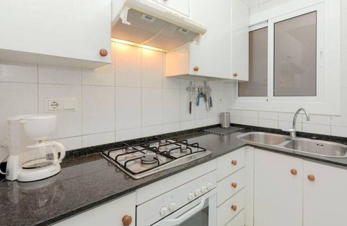 La Nova Esquerra de l'Eixample Apartment | 90 m² Apartment ∙ 4 bedrooms ∙ 6 guests