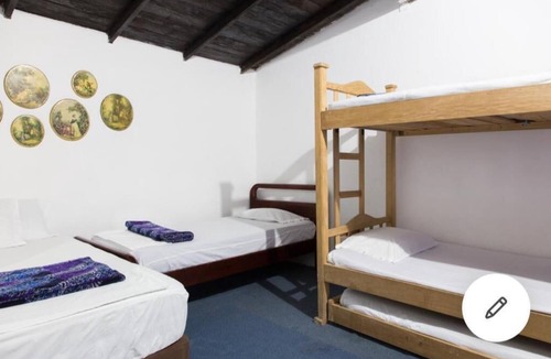 San Jeronimo House | Escápate a una Finca acogedora en San Jerónimo con piscina, jacuzzi y más.
