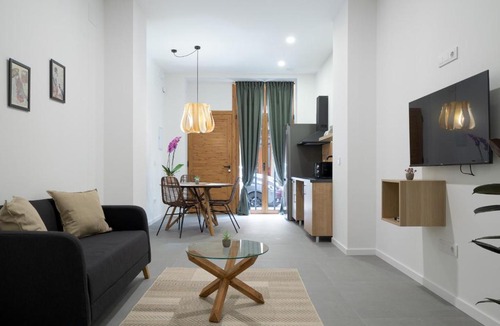 Jesus Apartment | ESC - Loft Valencia Cómodos y espaciosos estudios cercanos a estación Joaquín Sorolla