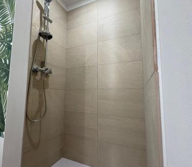 Lectoure Apartment | Escale Tropicale