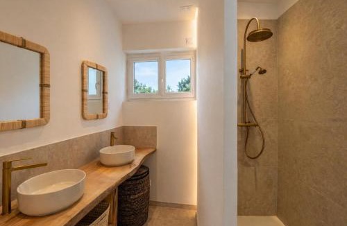 Saint-Victor-sur-Loire Apartment | Escale victorienne suite prestige
