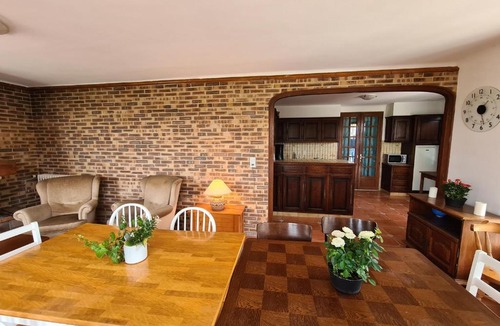 Belabre House | Escapade Nature : Maison et Lofts Privés avec Piscine, Étang de Pêche et Grandes Terrasses - FR-1-591-365