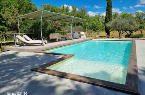 Grambois Apartment | Escapade paisible au coeur du Luberon
