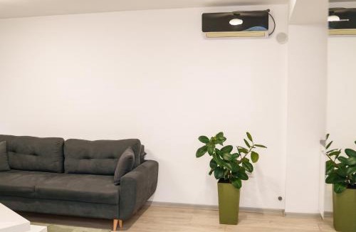 Craiova Apartment | Escape Lounge